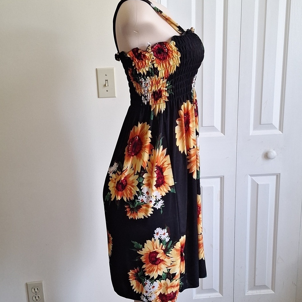 Floral Sunflower Black Dress Size S/M - Picture 2 of 4